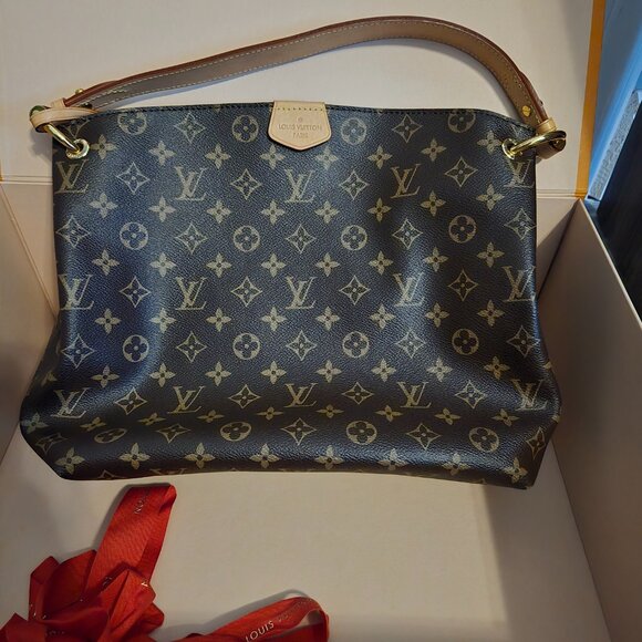 Authentic Louis Vuitton Graceful PM - Picture 9 of 16